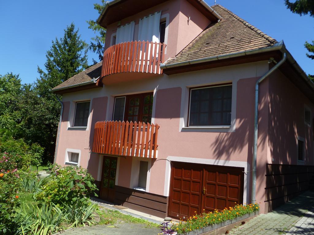 Liget Szallashely Berettyoujfalu Exterior photo